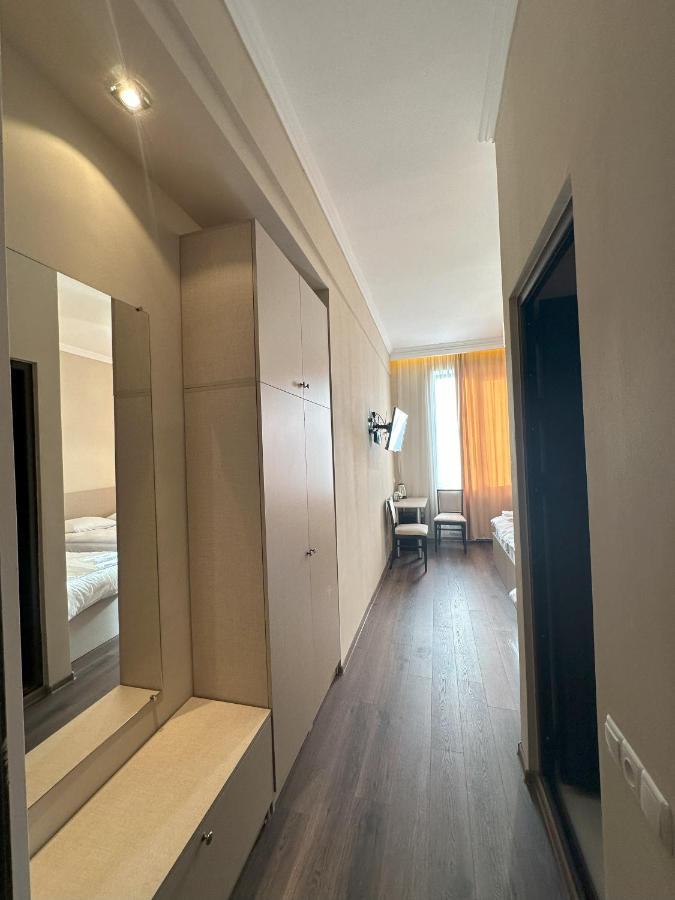 Отель Bina N28 Кутаиси Экстерьер фото