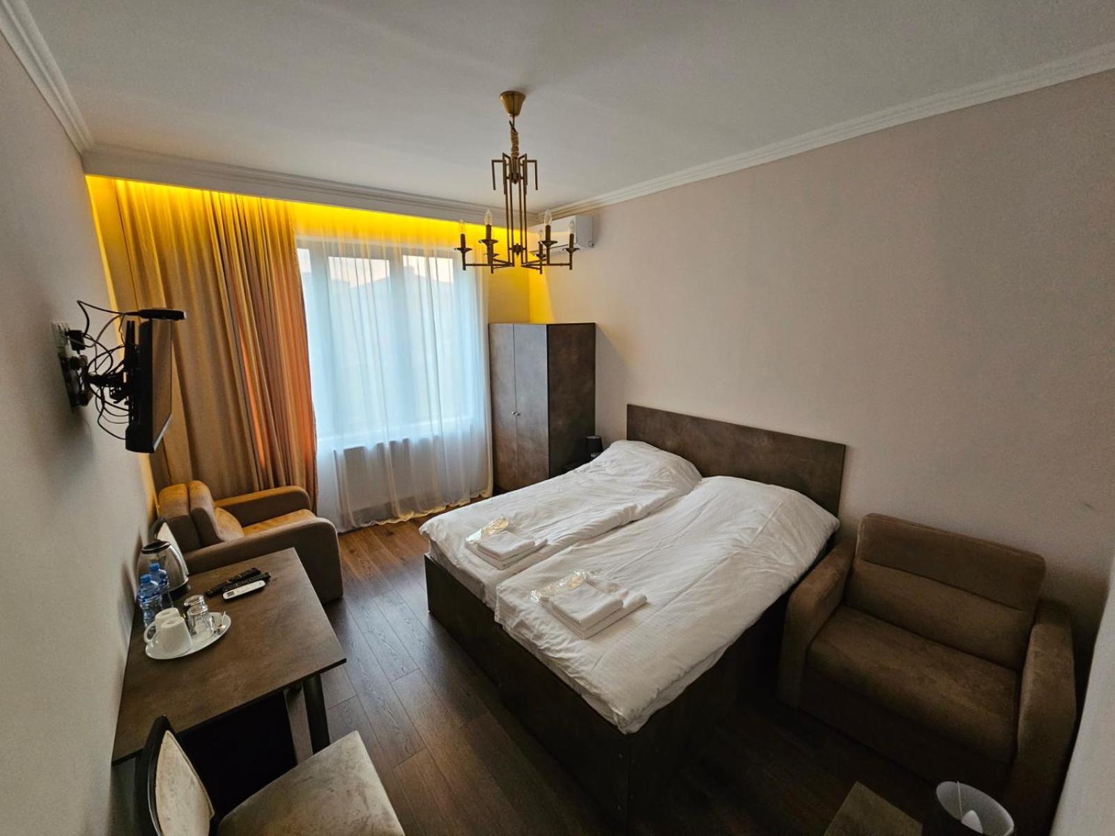 Отель Bina N28 Кутаиси Экстерьер фото